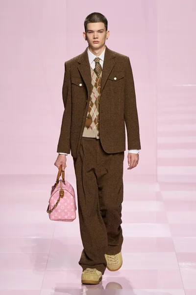 Look 1